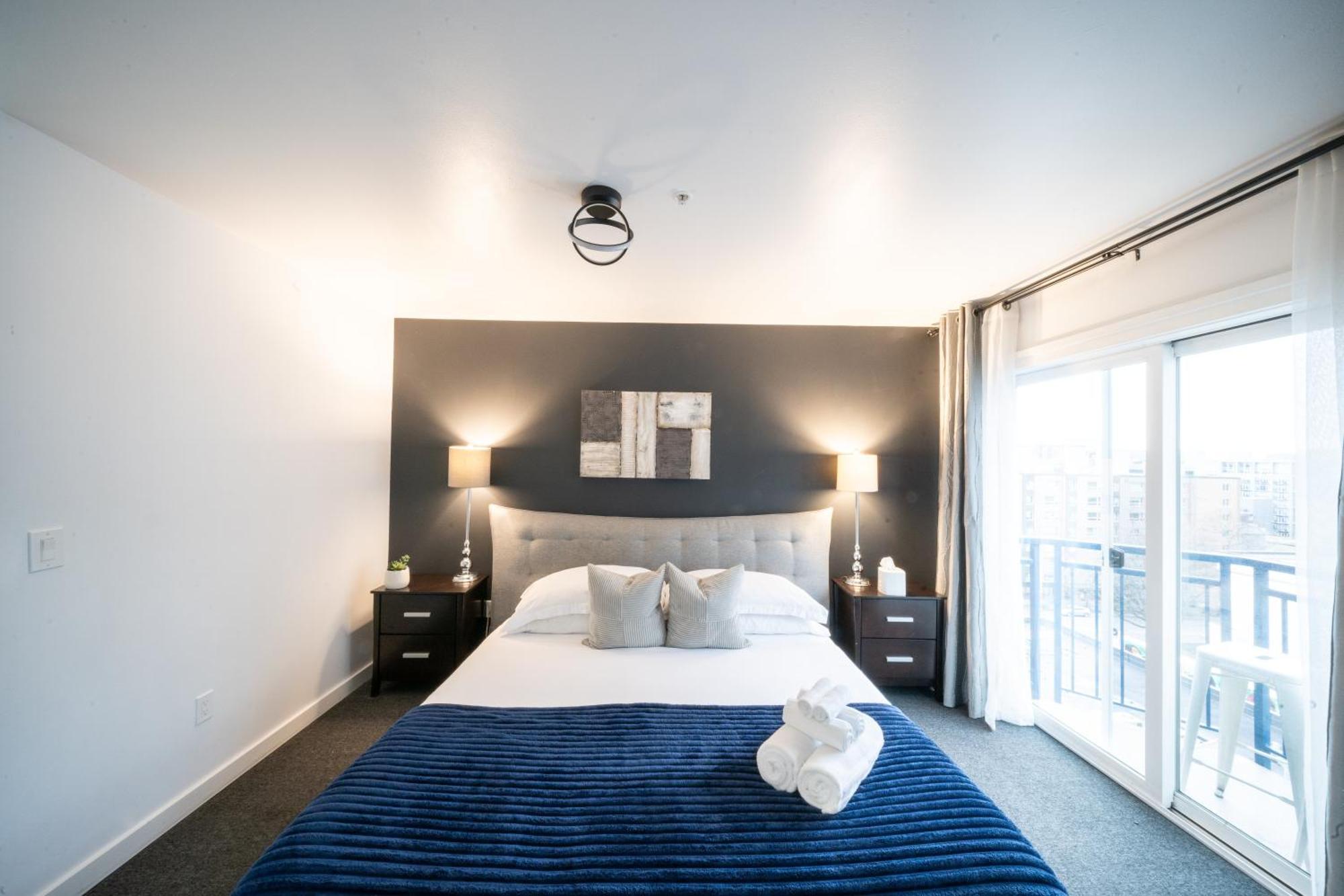 Space Needle Downtown Modern Top Story Penthouse ซีแอตเทิล ภายนอก รูปภาพ